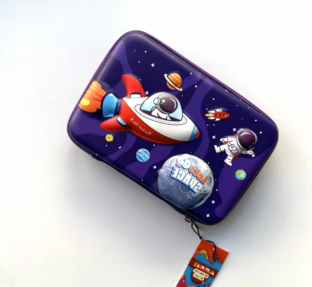 طرح فضا نورد